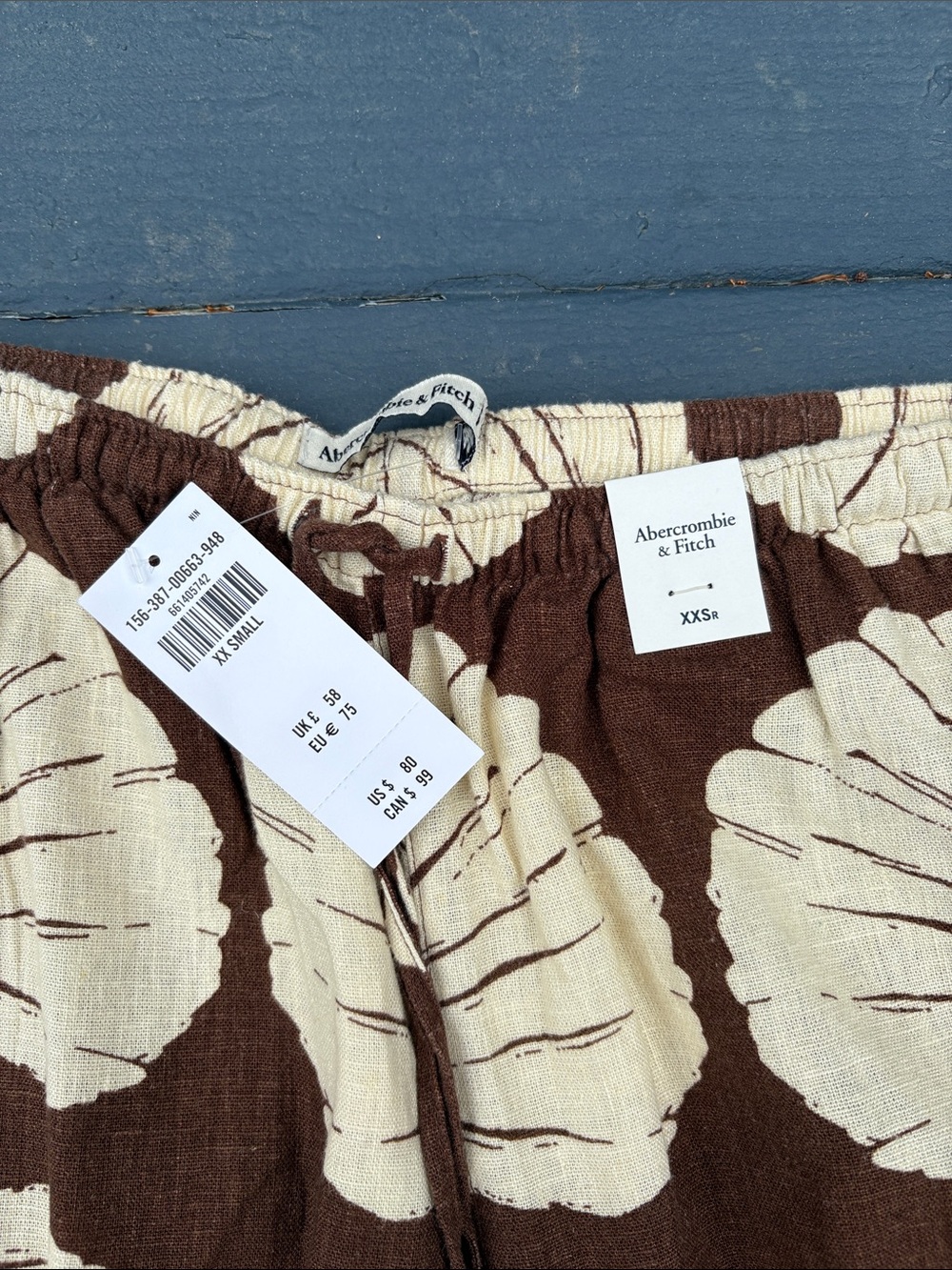 Abercrombie & Fitch Brown and Cream Shell-Print Linen Pants - Picture 2 of 3